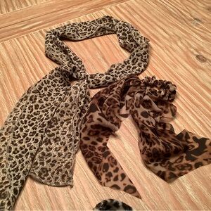 Leopard print scarfs hair or neck style